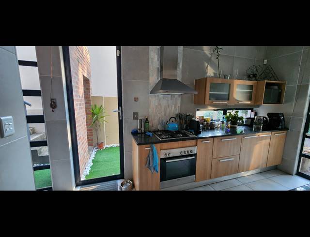 3 BEDROOM CLUSTER FOR SALE IN NORTH RIDING